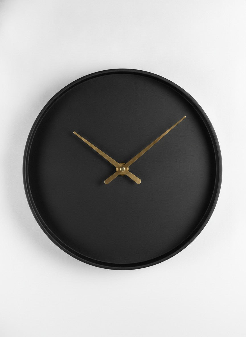 Black Minimalist Metal Frame Clock