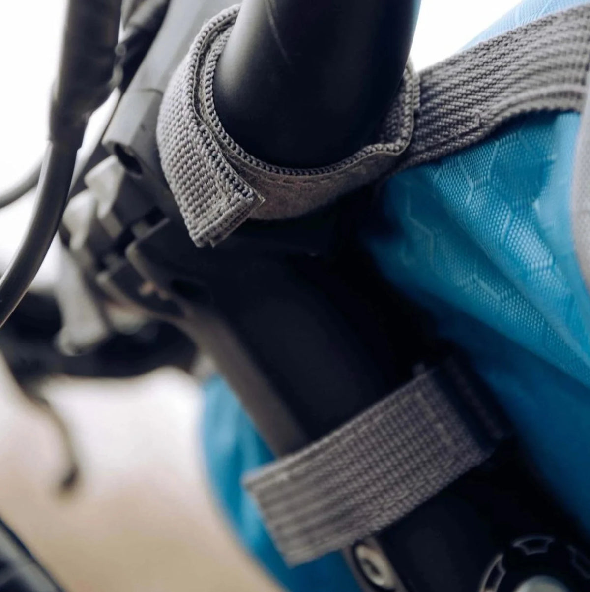 Bicycle Handlebar Bag Touchscreen Window Water-Resistant Nylon