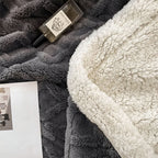 Blanket Double-Sided Polyester Fleece Lightweight & Machine-Washable