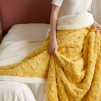 Blanket Double-Sided Polyester Fleece Lightweight & Machine-Washable