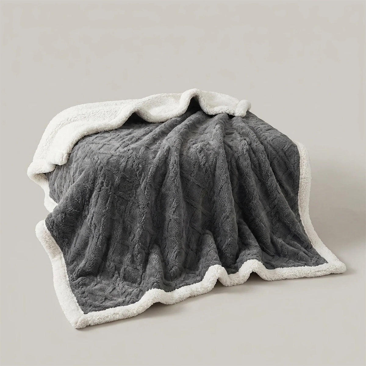Blanket Double-Sided Polyester Fleece Lightweight & Machine-Washable