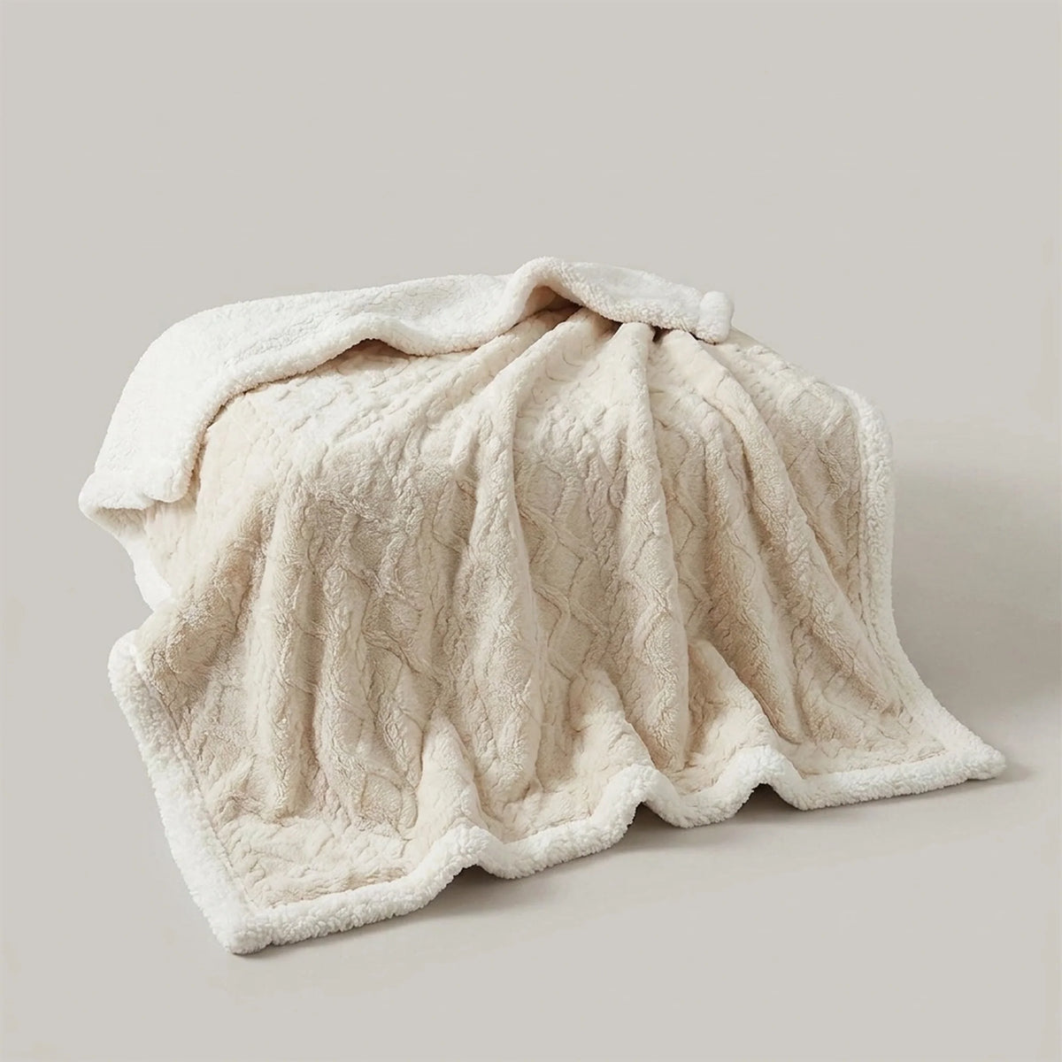 Blanket Double-Sided Polyester Fleece Lightweight & Machine-Washable