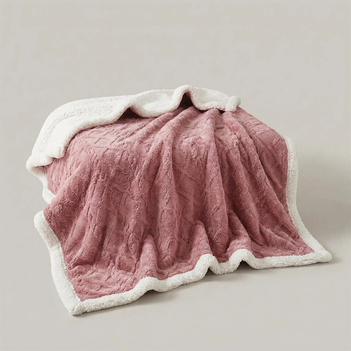 Blanket Double-Sided Polyester Fleece Lightweight & Machine-Washable