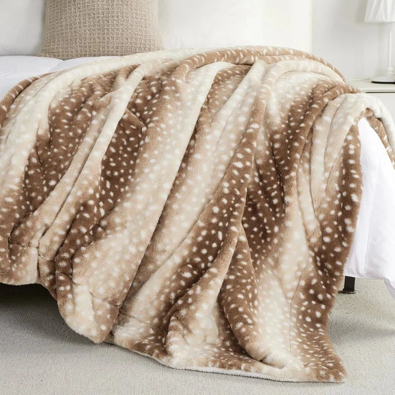 Blanket Reversible Faux Fur Deer Pattern