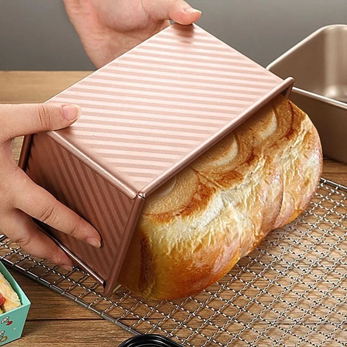 Bread Loaf Pan Set Non-Stick Two-Piece With Lids