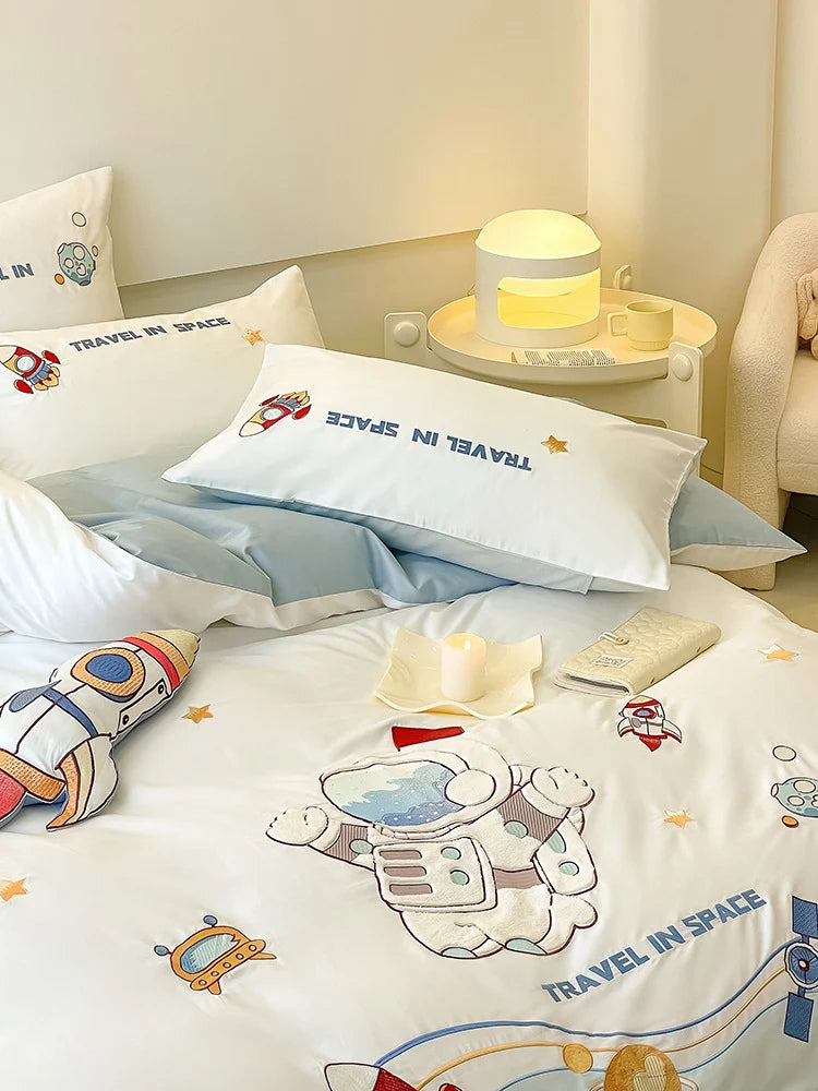 Children's Bedding Set Reversible Space Design Cotton Blend