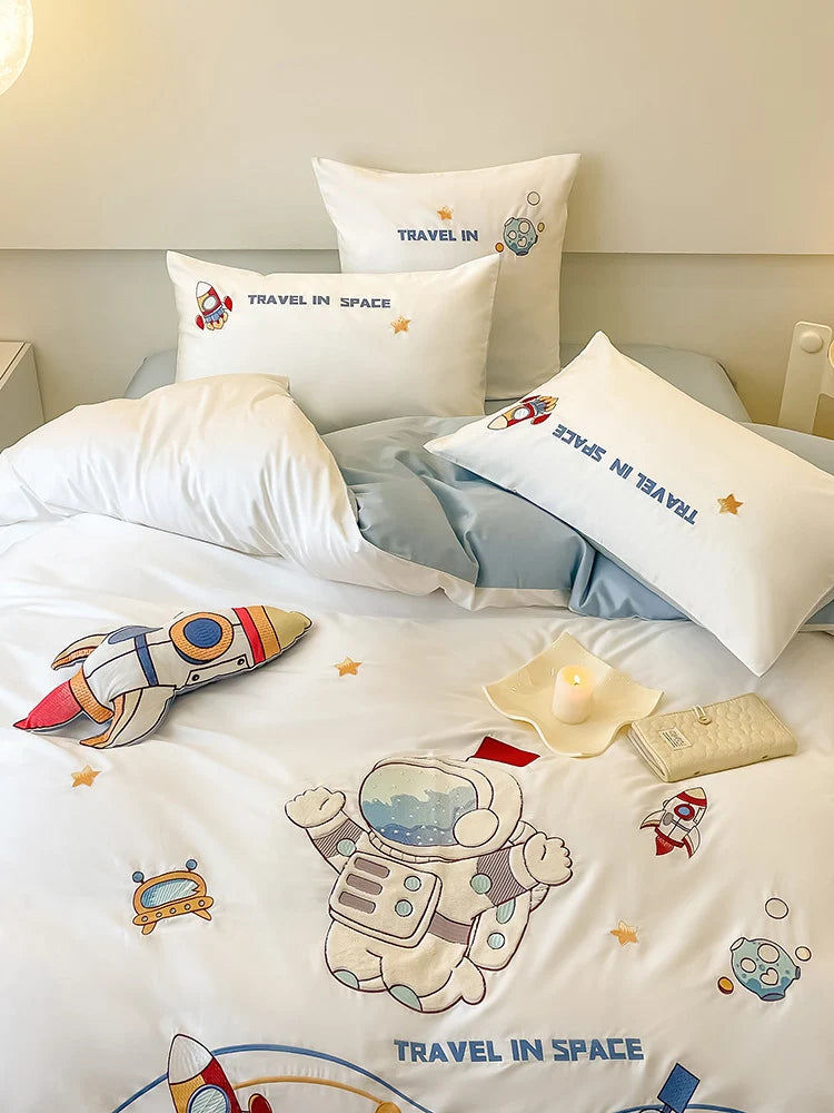 Children's Bedding Set Reversible Space Design Cotton Blend