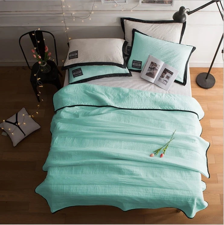 Cooling Blanket Moisture-Wicking & Breathable Polyester