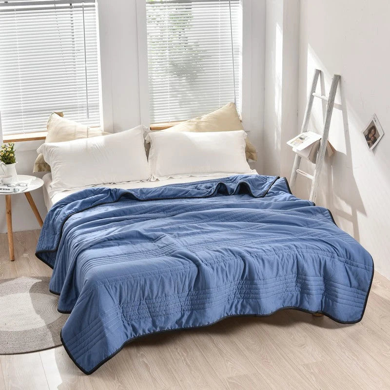 Cooling Blanket Moisture-Wicking & Breathable Polyester
