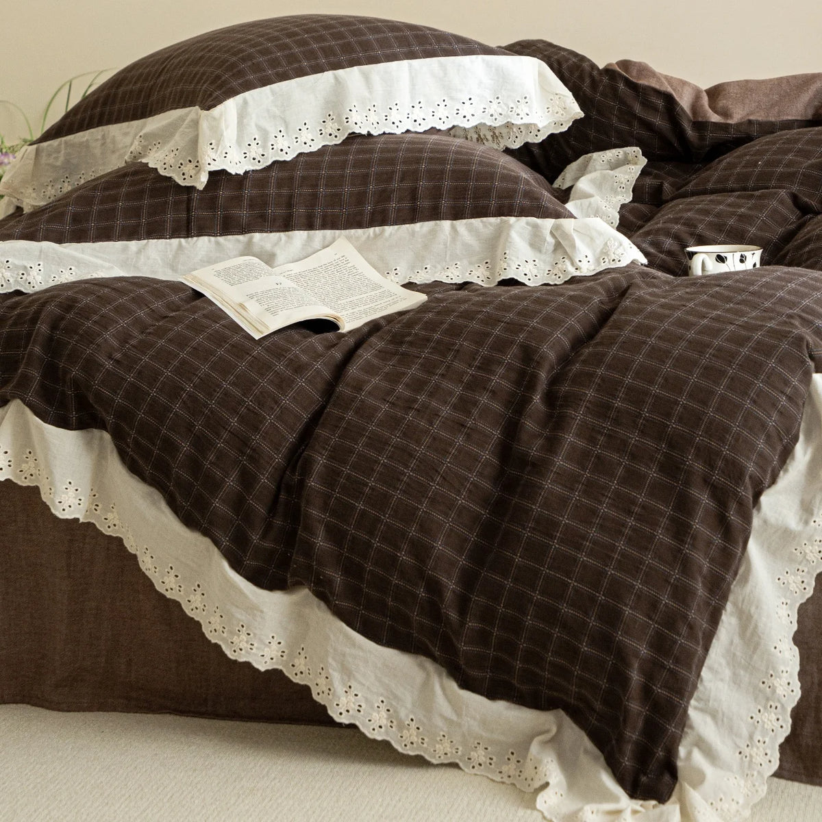Flannel Bedding Set Reversible Check Lace Trim