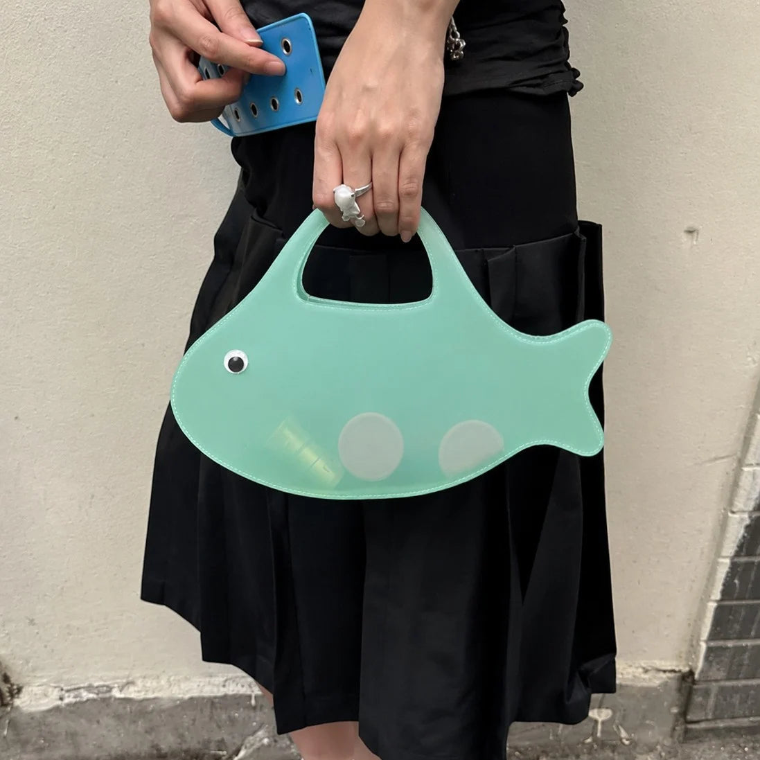 Handbag Fish-Shaped Design Spacious Interior Comfortable Handle