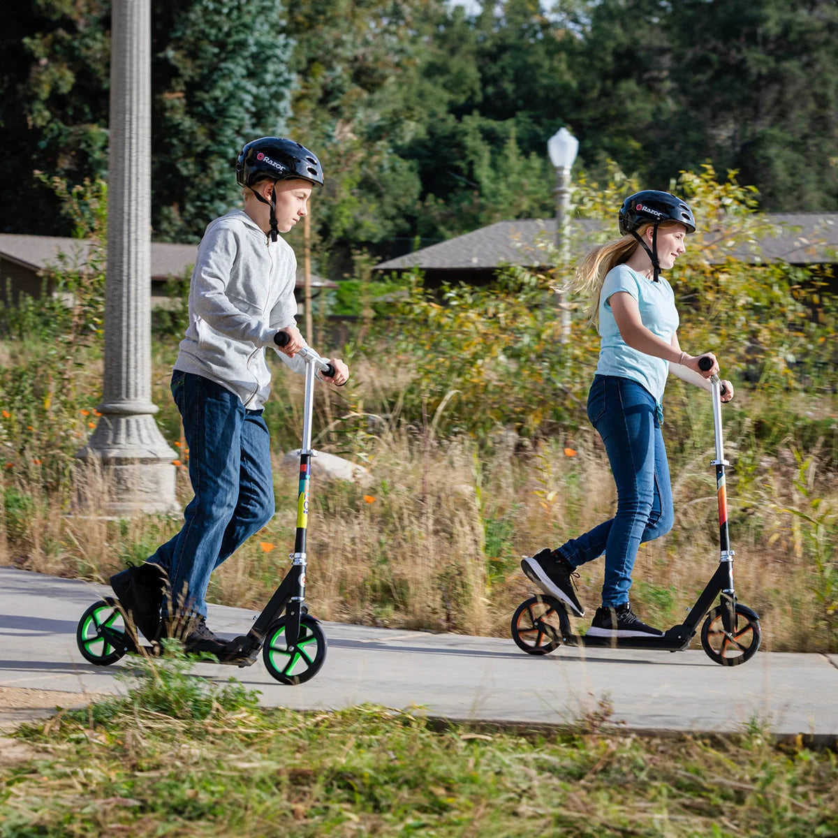 Kids Scooter LED Light-Up Wheels Foldable Adjustable Handlebar