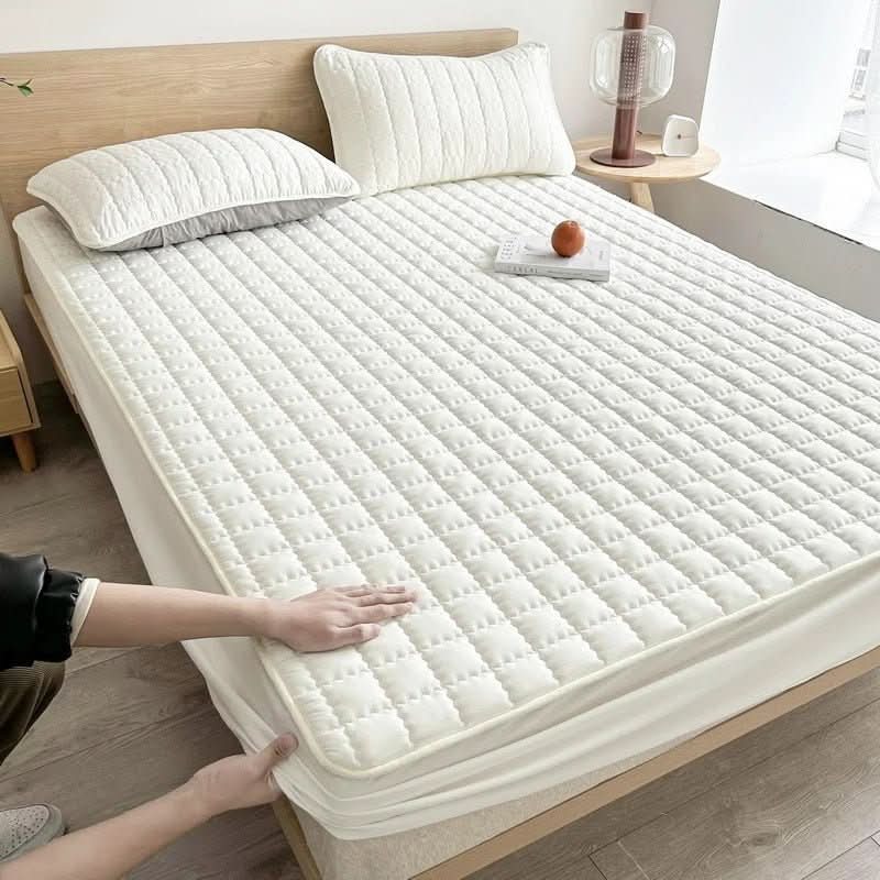 Mattress Protector Breathable Waterproof Machine Washable