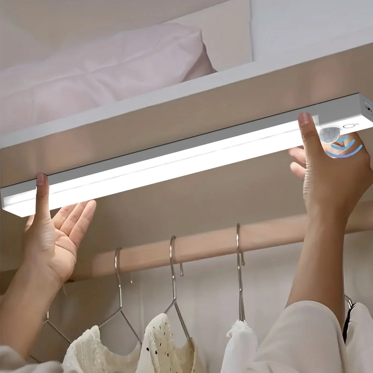 Motion Sensor Light LED USB-Rechargeable Adjustable Brightness