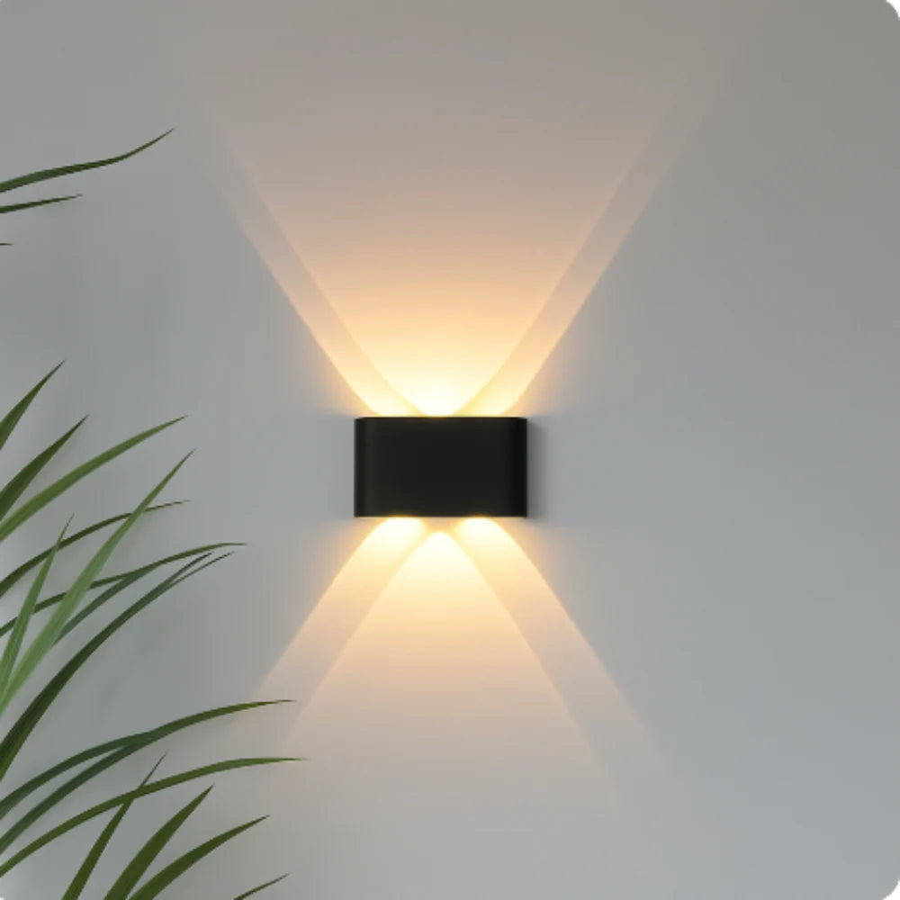 Outdoor Wall Light LED Up/Down Beam IP65 Weather-Resistant