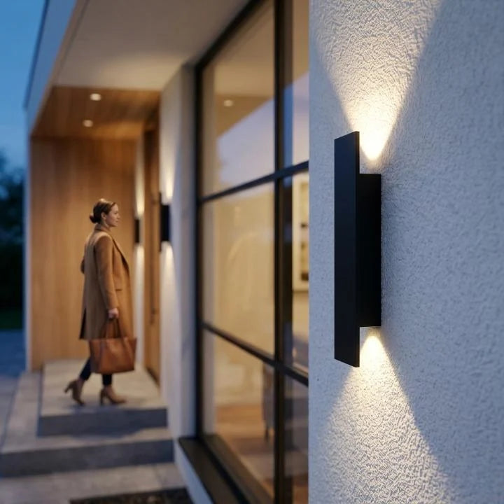 Outdoor Wall Light Up-Down Beam Aluminum IP65
