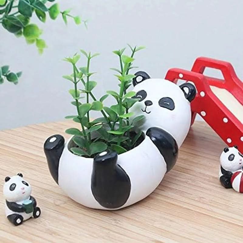 Planter Panda-Shaped Compact Lightweight