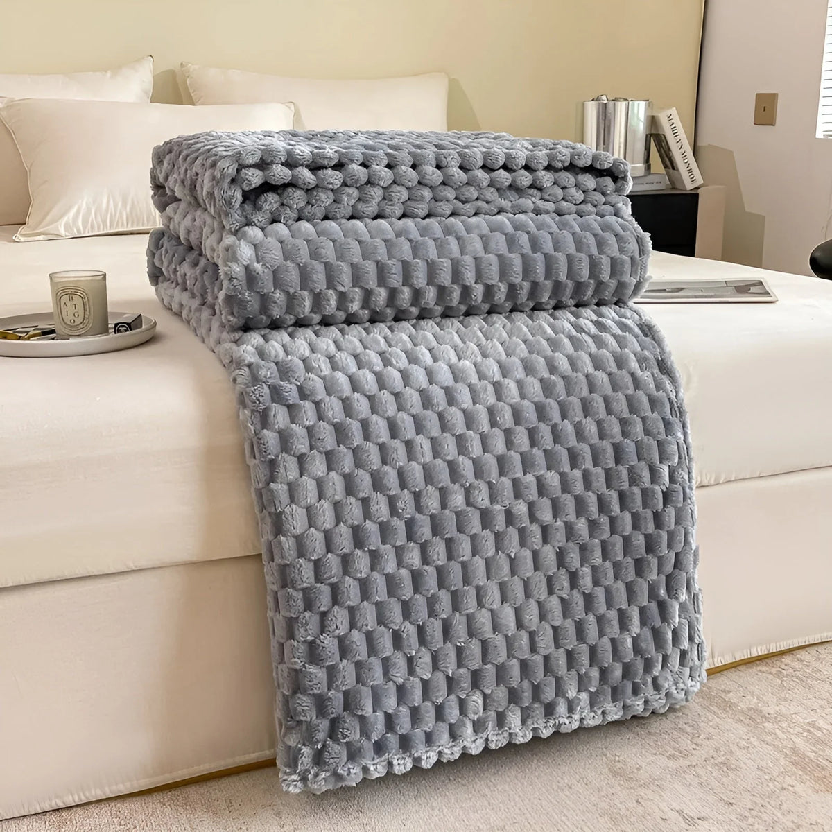 Throw Blanket Quilted Microfiber Super Soft Machine Washable