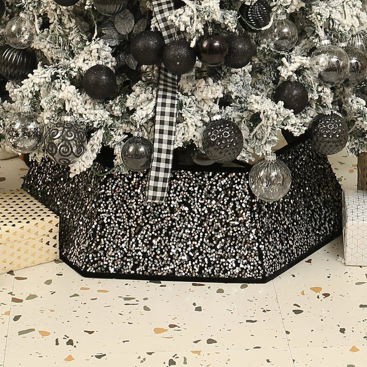 Tree Skirt Sequin Design Spot-Clean Care Multiple Sizes