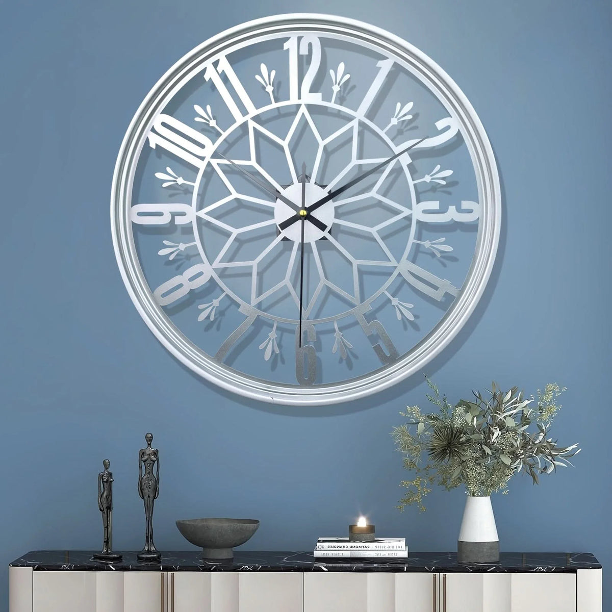 Wall Clock Wrought Iron Modern Minimalist 15.75-Inch Round