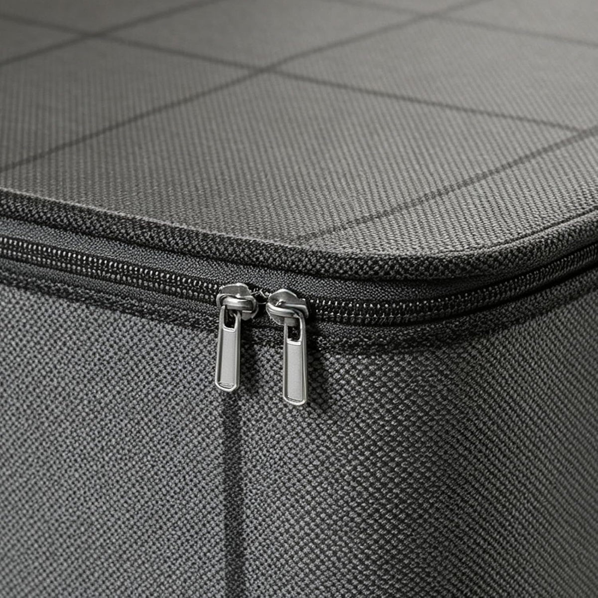 Zippered Storage Bag Tear-Resistant Nonwoven Reinforced Handles