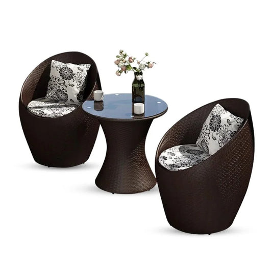 Compact Terrace Seating for Two